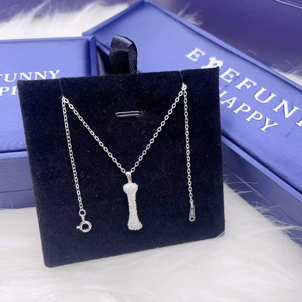 Anime Pendant Necklace - Verbeterde versie! Wang Yibo's alles-in-één ketting