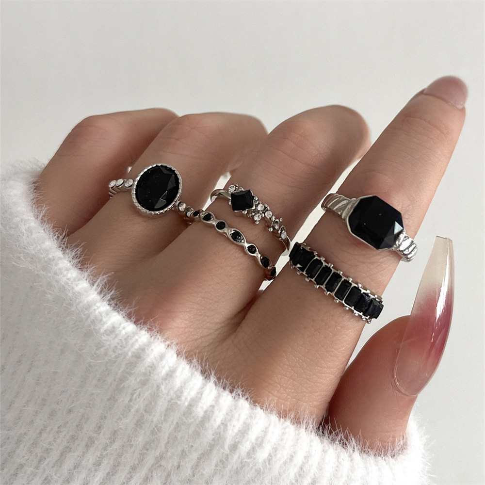 Vintage Punk Knuckle Rings Set - Retro Zwarte Kristallen Stenen Ring Set