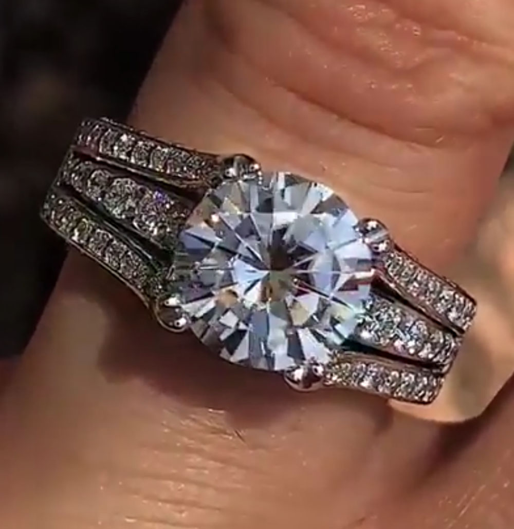 Aangepaste massief 14K witgoud - Moissanite Engagement Ring 1 Carat recensie en prijs