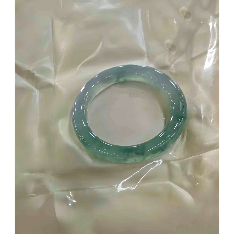 Natuurlijke Birmese IJs-Jadeie - Bracelets recensie en prijs