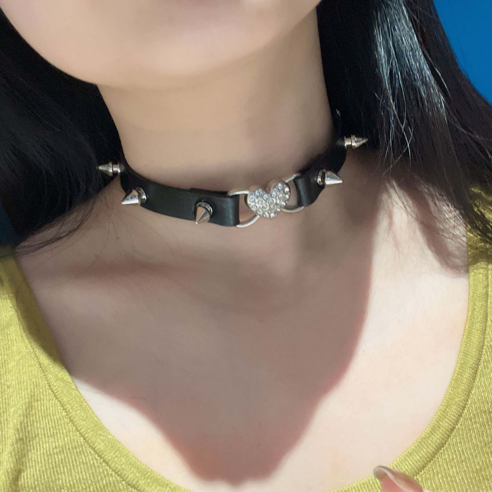 Goth Hart Kraag Zwarte Choker  - Goth Punk Spike Choker recensie en prijs