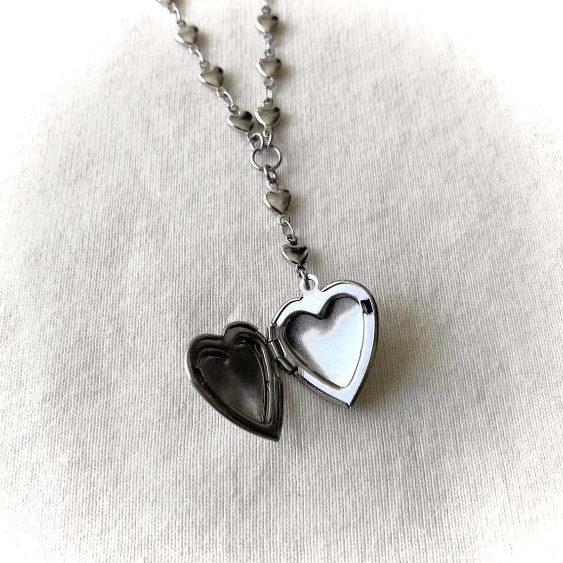 Rozenkrans Lariat ketting met  - Heart Locket Necklace Photo recensie en prijs