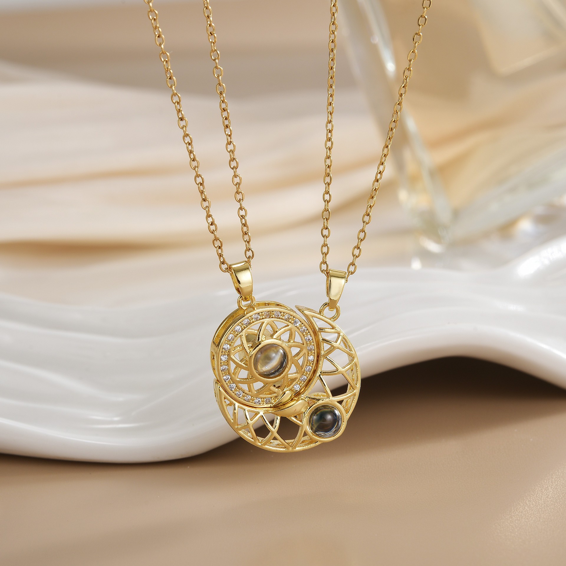 Magnetische kettingen voor kop - Magnetic Couple Matching Necklaces recensie en prijs