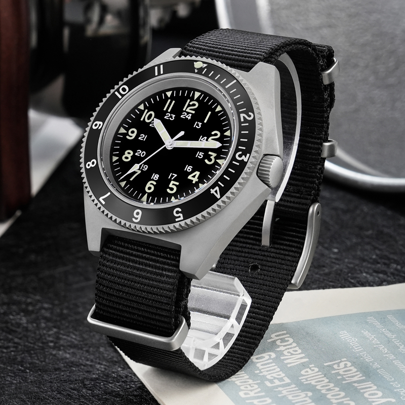Watchdives WD1972 Quartz Horlo - Watch Accessories recensie en prijs